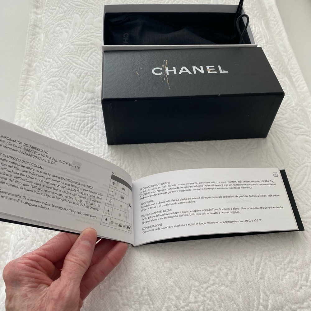 CHANEL Black Sunglasses - Picture 8 of 8